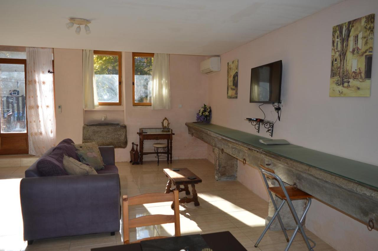 Le Studio Apartman Azille Kültér fotó