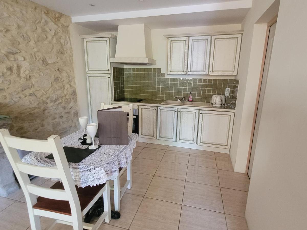 Le Studio Apartman Azille Kültér fotó